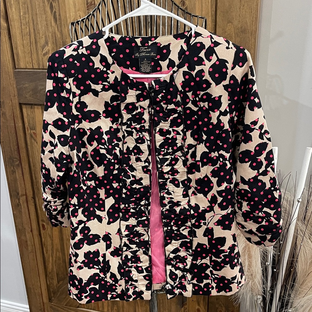 Trenz By Theresa Renx Black and Pink Floral Blazer Cardigan